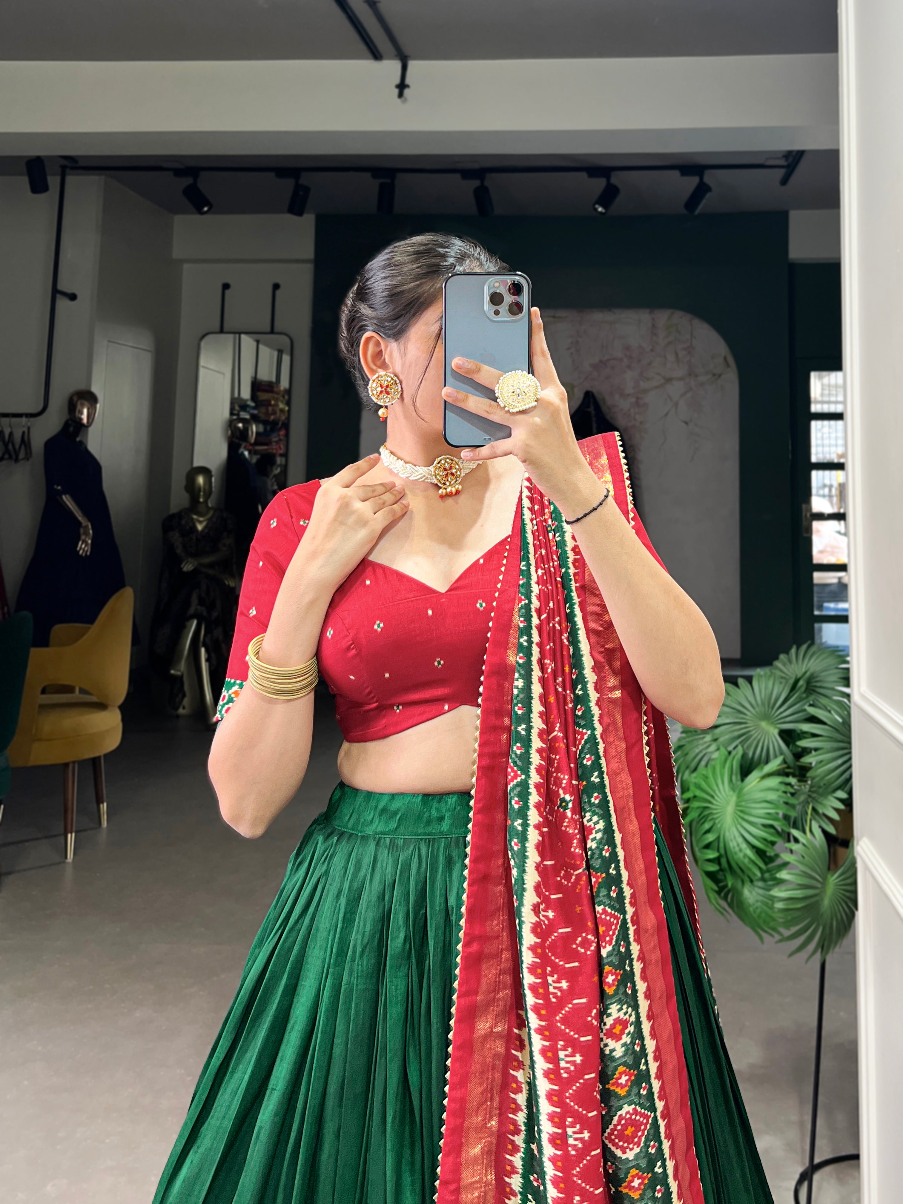 πͺ· Infuse Your Wardrobe with Southern Grace πͺ· Silk Kalamkari Print Lehenga Choli with Foil Work Border - Navratri